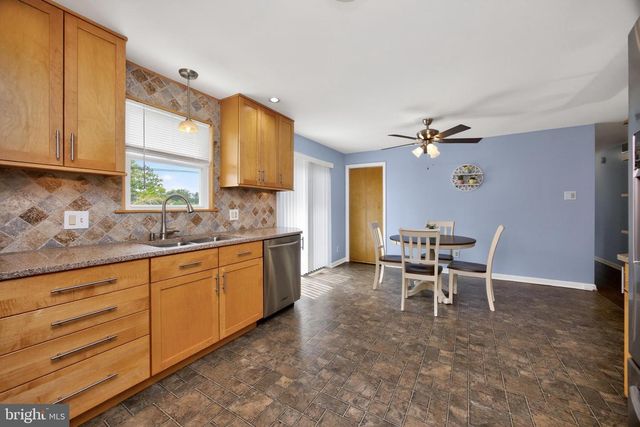 318 NORTHVIEW AVE, Telford, PA 18969
