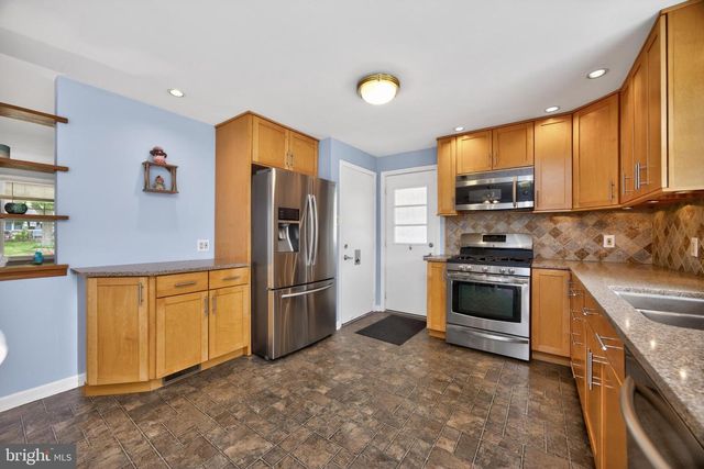 318 NORTHVIEW AVE, Telford, PA 18969