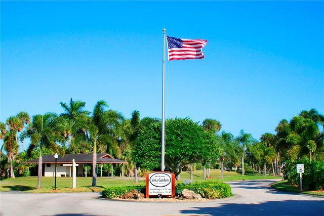 12 Vista Gardens Trail 204, Vero Beach, FL 32962