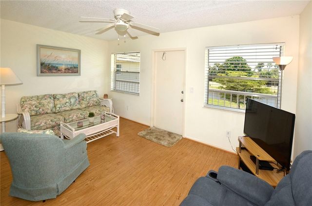 12 Vista Gardens Trail 204, Vero Beach, FL 32962