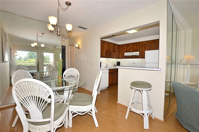 12 Vista Gardens Trail 204, Vero Beach, FL 32962