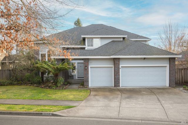 4604 Parktrail Ct, Santa Rosa, CA 95405