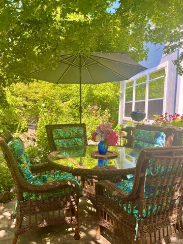 4604 Parktrail Ct, Santa Rosa, CA 95405