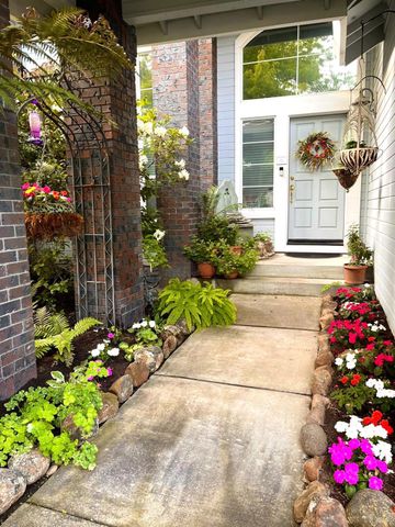 4604 Parktrail Ct, Santa Rosa, CA 95405