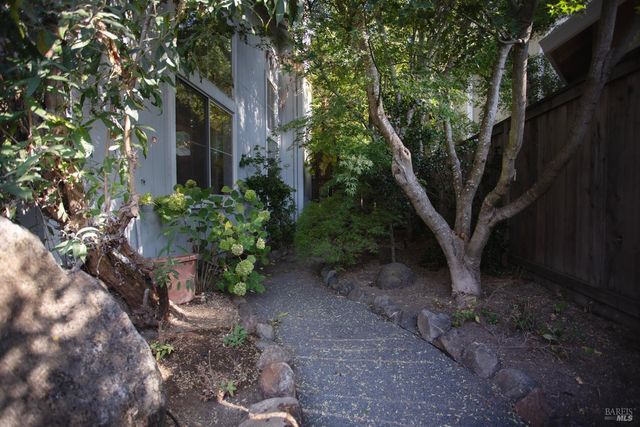 4604 Parktrail Ct, Santa Rosa, CA 95405