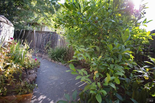 4604 Parktrail Ct, Santa Rosa, CA 95405