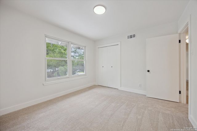 206 Trafalgar, San Antonio, TX 78216