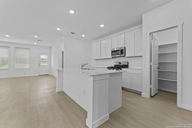 1221 Twisted Creek, New Braunfels, TX 78130