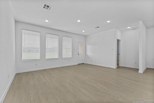 1221 Twisted Creek, New Braunfels, TX 78130