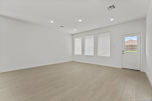 1221 Twisted Creek, New Braunfels, TX 78130