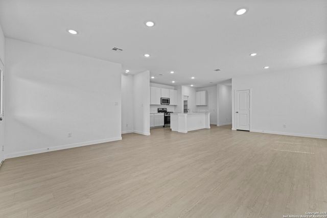 1221 Twisted Creek, New Braunfels, TX 78130