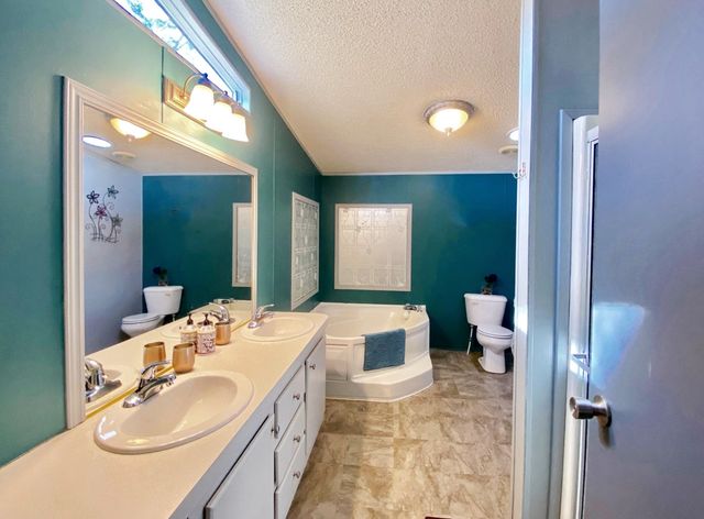 272 County Road 2062, Klondike, TX 75448