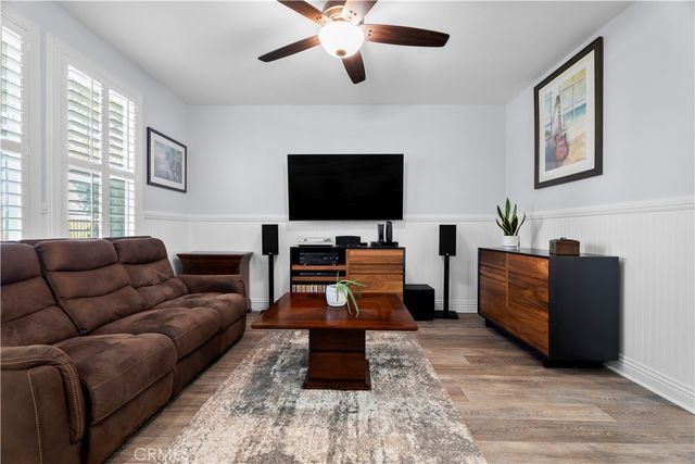 27249 Riverview Lane, Valencia, CA 91354