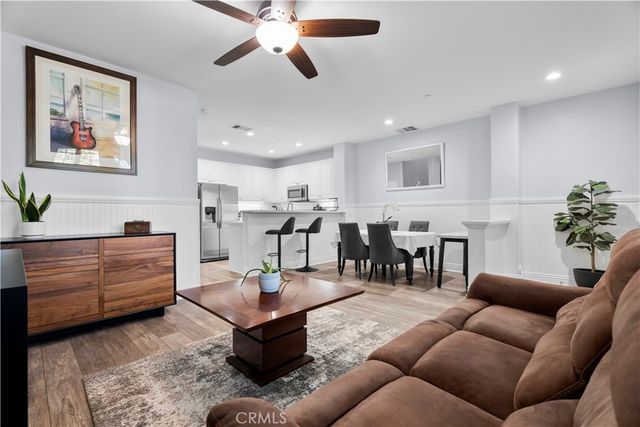27249 Riverview Lane, Valencia, CA 91354