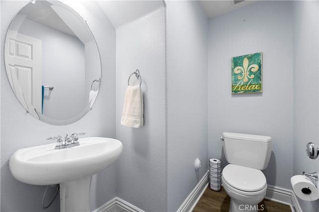 27249 Riverview Lane, Valencia, CA 91354
