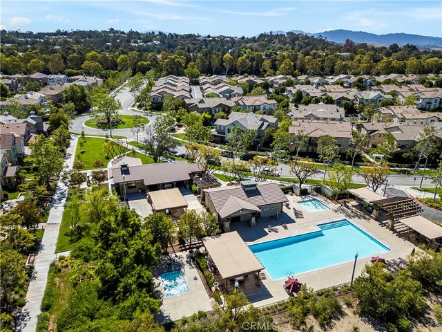27249 Riverview Lane, Valencia, CA 91354