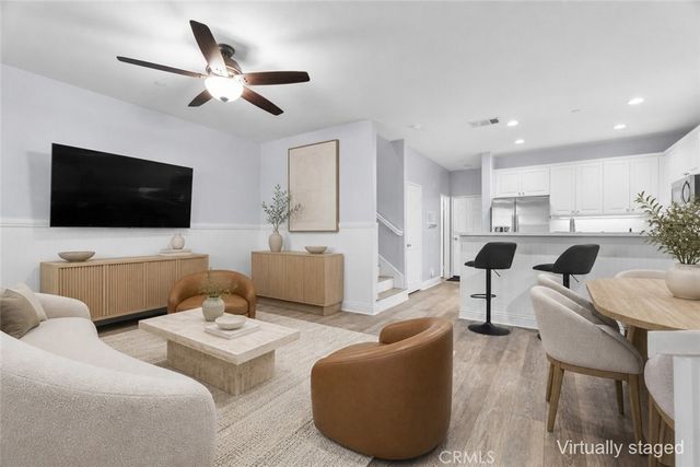 27249 Riverview Lane, Valencia, CA 91354