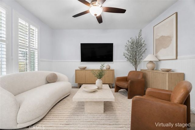 27249 Riverview Lane, Valencia, CA 91354