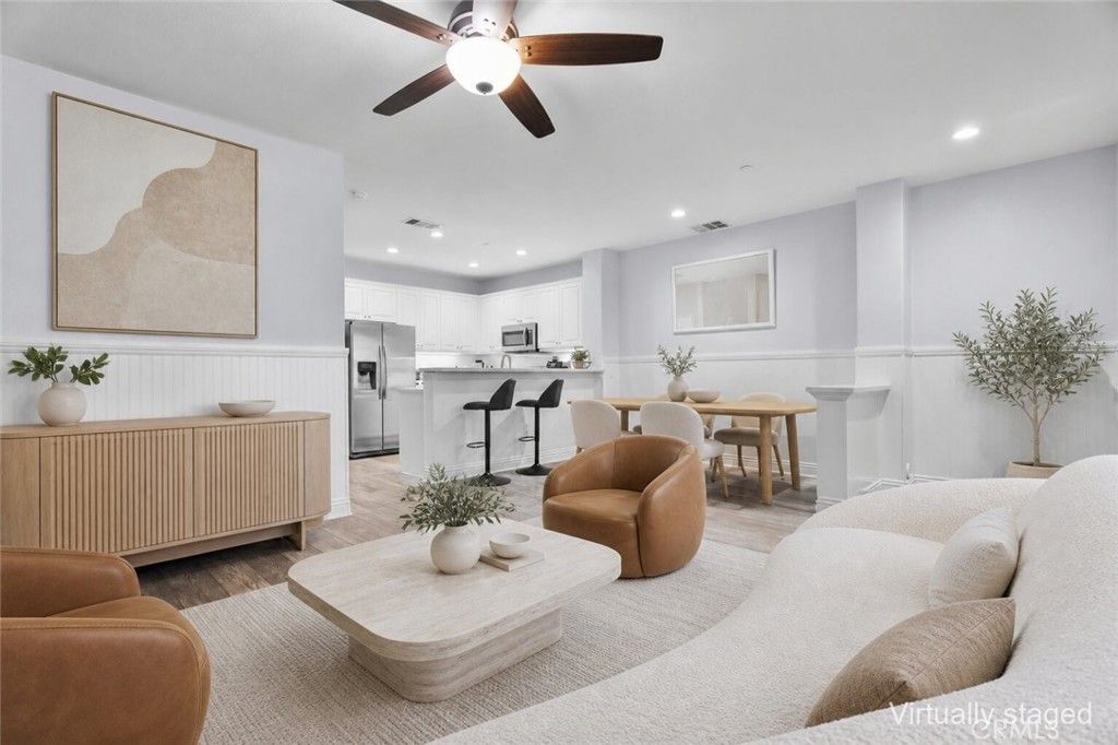 27249 Riverview Lane, Valencia, CA 91354
