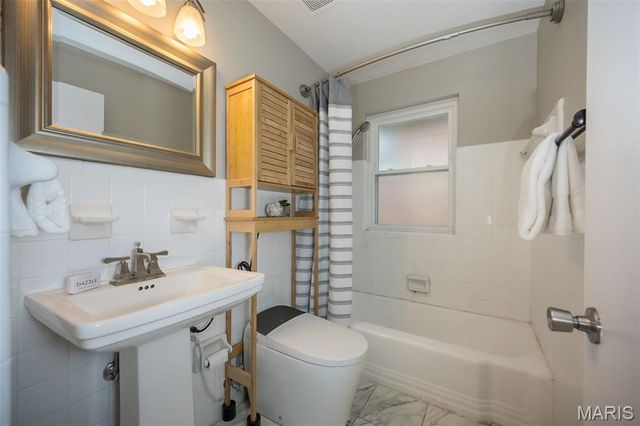 5123 Michael Avenue, St Louis, MO 63119