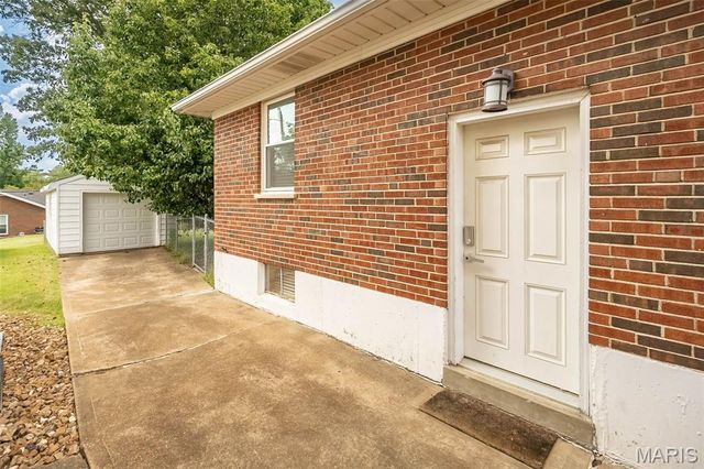 5123 Michael Avenue, St Louis, MO 63119
