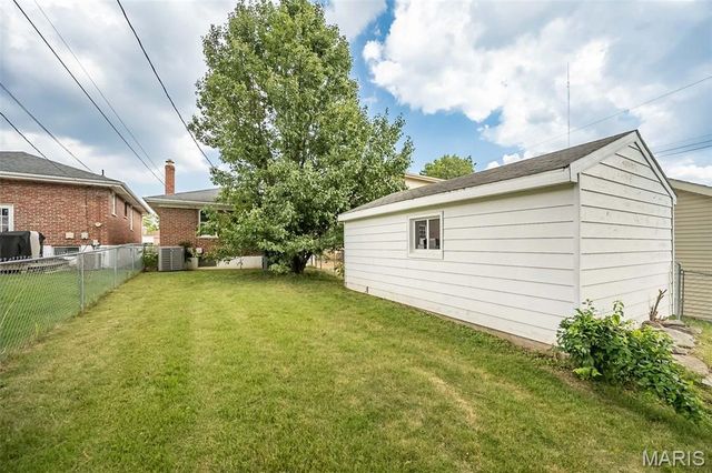5123 Michael Avenue, St Louis, MO 63119