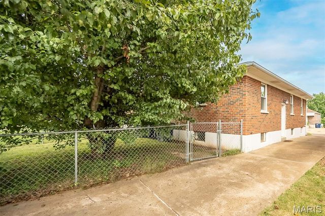 5123 Michael Avenue, St Louis, MO 63119