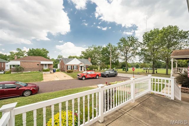 5123 Michael Avenue, St Louis, MO 63119