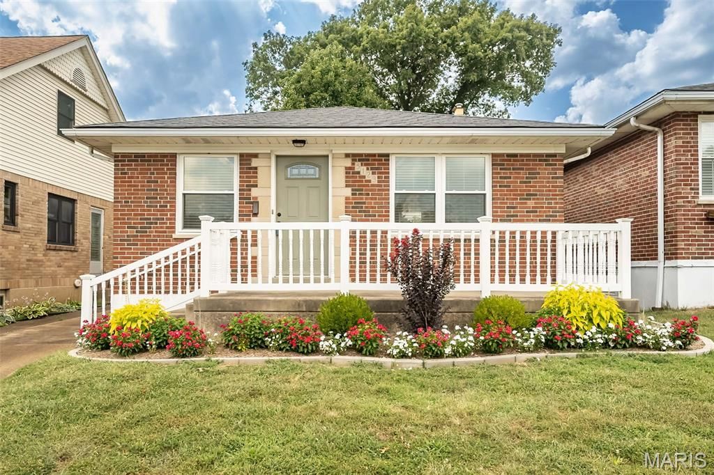 5123 Michael Avenue, St Louis, MO 63119