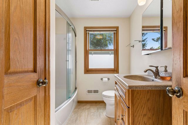 3910 Elmwood Street, Vadnais Heights, MN 55127