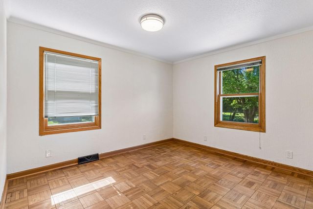 3910 Elmwood Street, Vadnais Heights, MN 55127