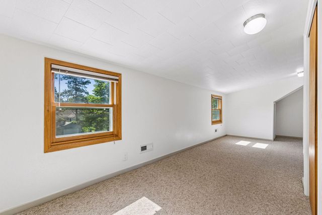 3910 Elmwood Street, Vadnais Heights, MN 55127