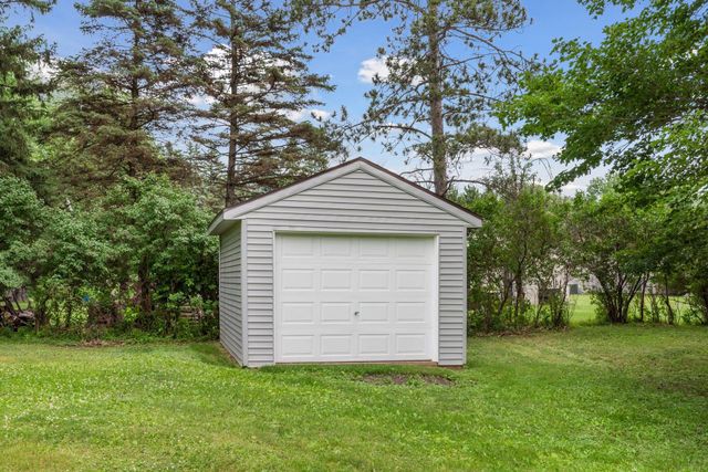 3910 Elmwood Street, Vadnais Heights, MN 55127