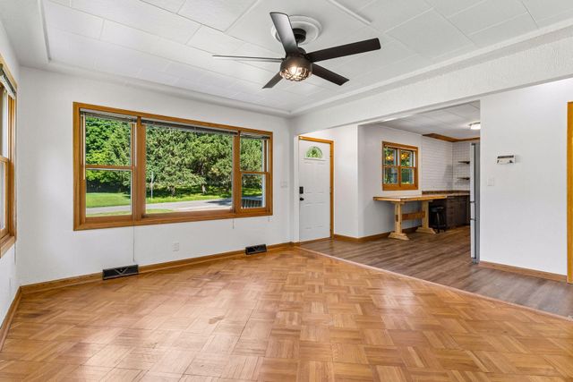 3910 Elmwood Street, Vadnais Heights, MN 55127