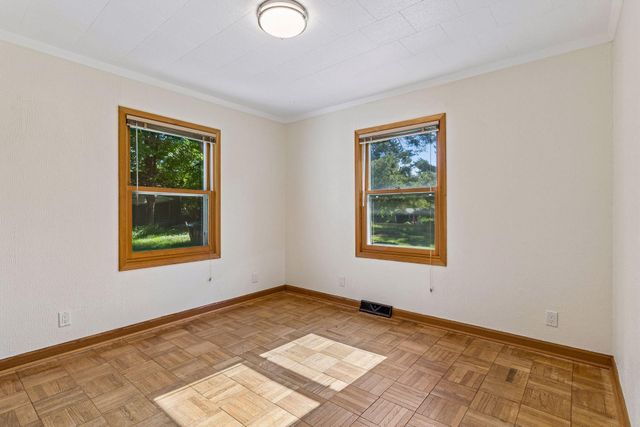 3910 Elmwood Street, Vadnais Heights, MN 55127