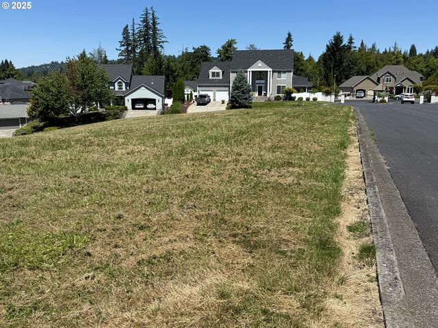 1 CENTER Ct, Longview, WA 98632