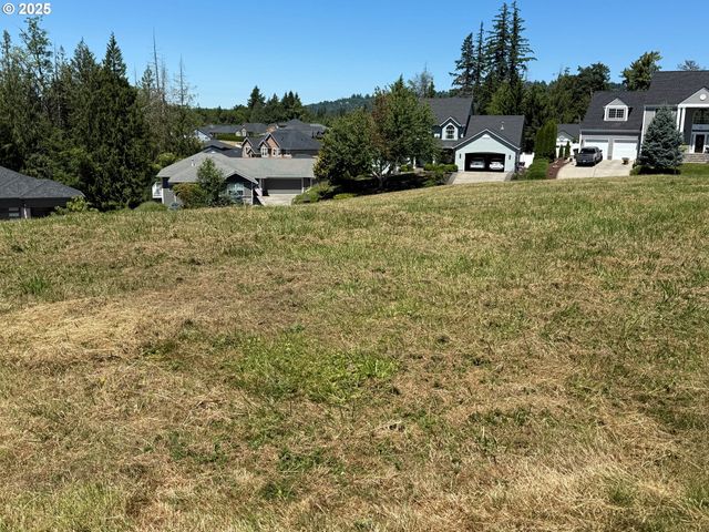 1 CENTER Ct, Longview, WA 98632