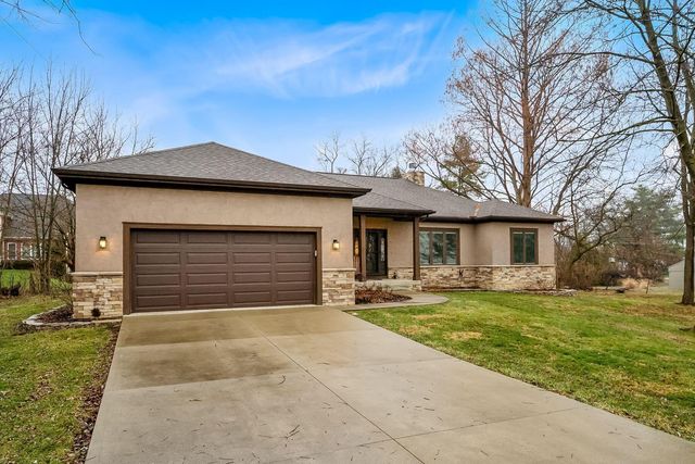 110 E Pawnee Drive, Powell, OH 43065