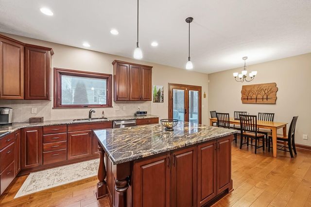 110 E Pawnee Drive, Powell, OH 43065