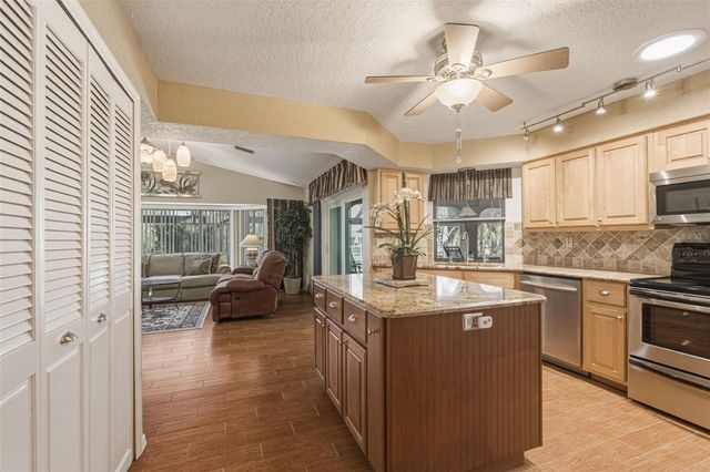 18809 MCGRATH CIRCLE, Port Charlotte, FL 33948