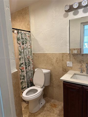 1422 Wiley Street, Hollywood, FL 33020
