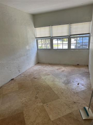 1422 Wiley Street, Hollywood, FL 33020