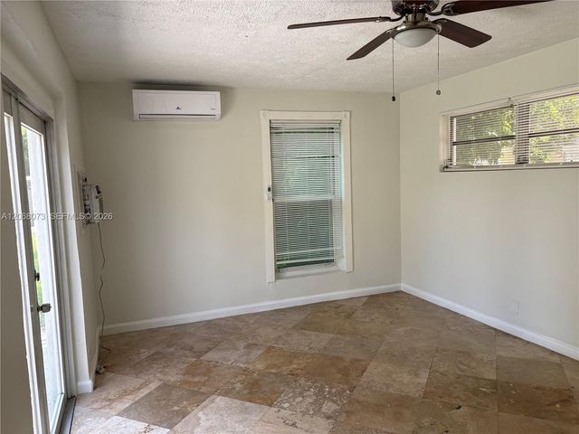 1422 Wiley Street, Hollywood, FL 33020