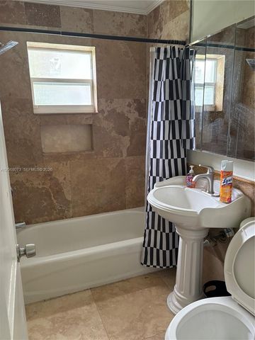 1422 Wiley Street, Hollywood, FL 33020