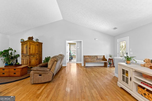 152 Bear Creek Road, Moreland, GA 30259