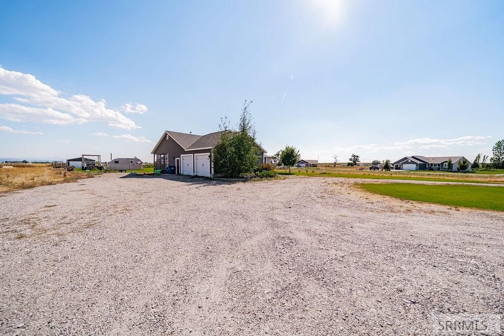 Image 89 of property listing at 573 E 1430 N, Shelley, ID 83274