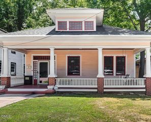 239 W Young Avenue, Henderson, NC 27536