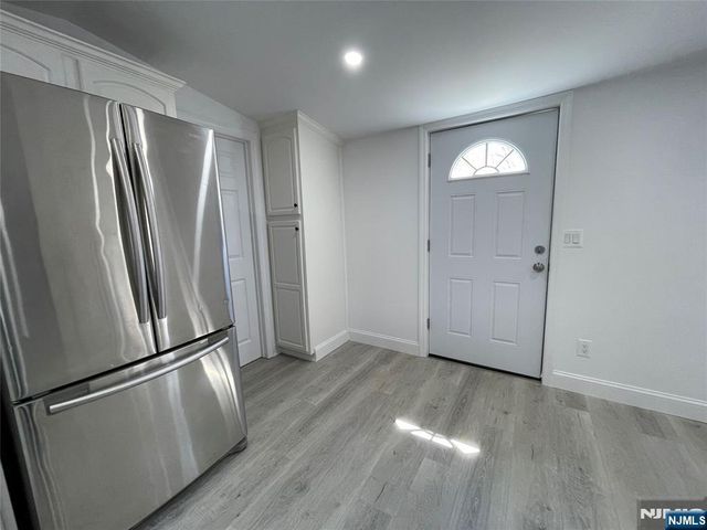 10 3rd Street, Wayne, NJ 07470
