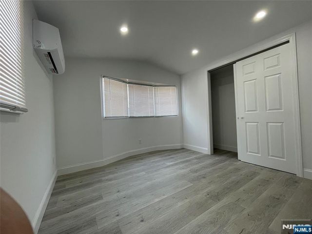 10 3rd Street, Wayne, NJ 07470