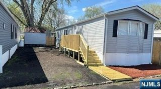 10 3rd Street, Wayne, NJ 07470